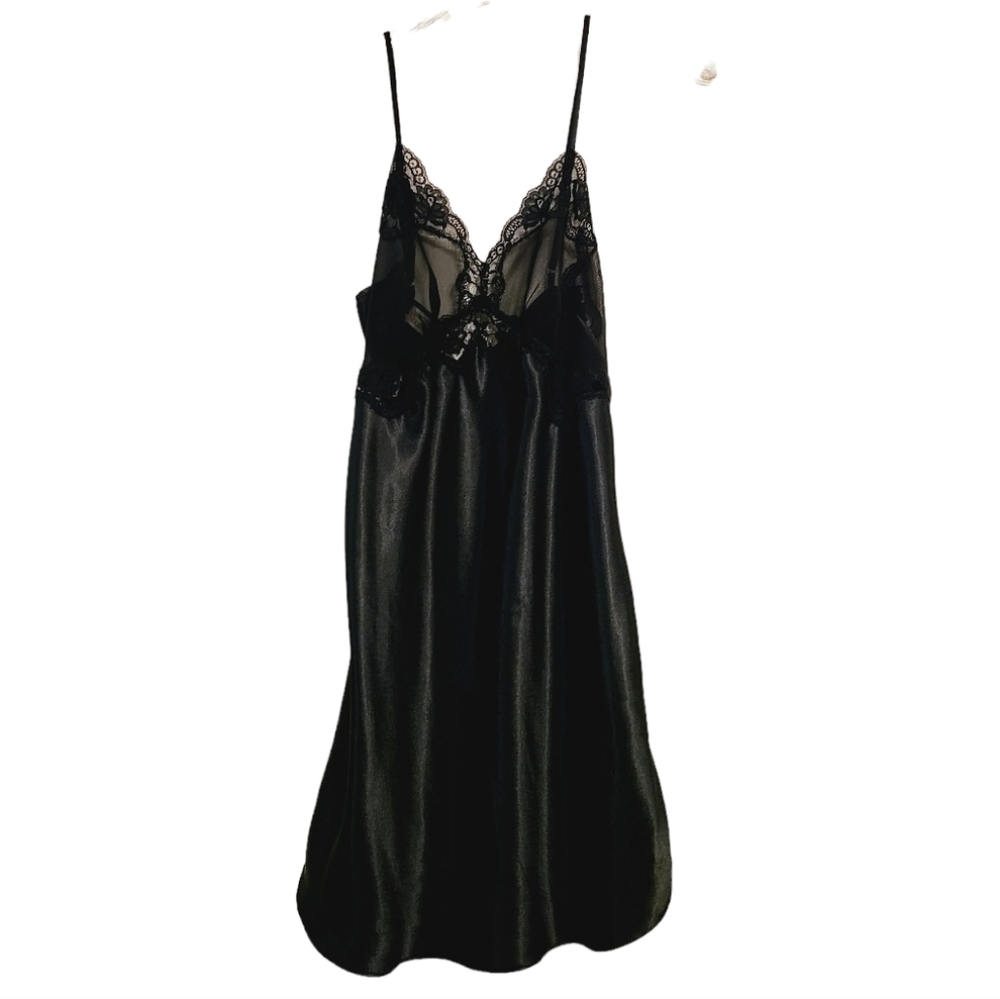 Victoria's Secret Gold | Women's Black Vintage Lace Chemise Top (Size Medium)